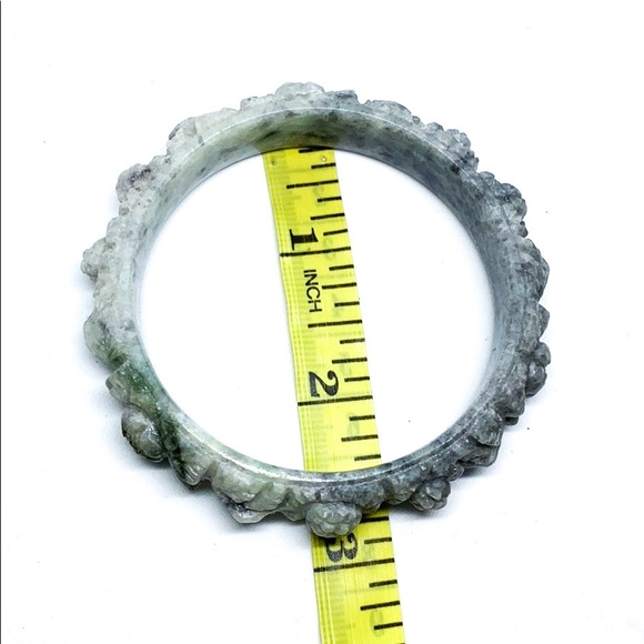 Hand carved Grade A Natural Green Jade Bangle - Picture 5 of 6